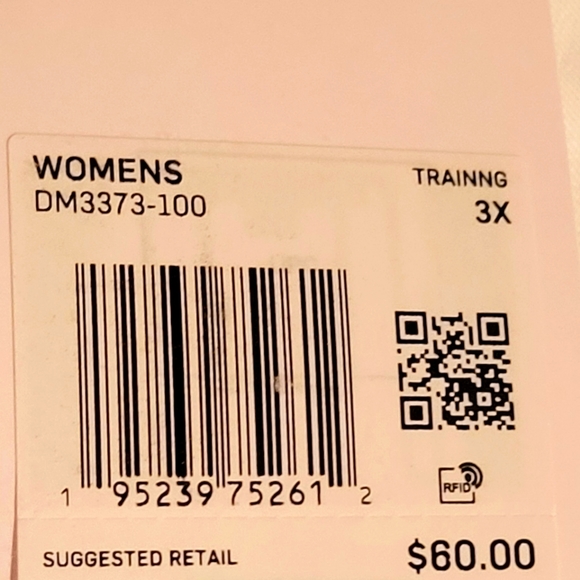 NIKE SPORTSWEAR Pants - Picture 7 of 7